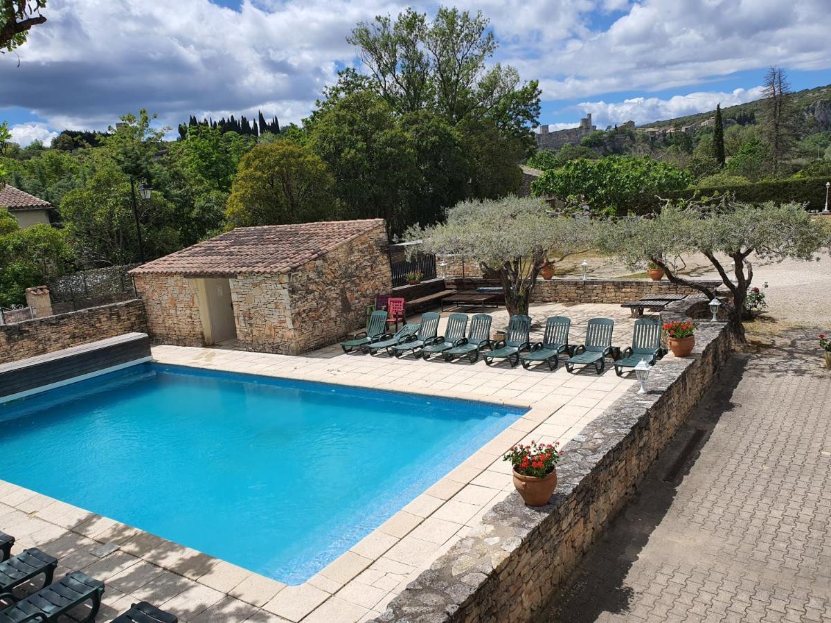 Logis Hotel Restaurant L'Escarbille Saint-Martin-d'Ardeche Exterior photo
