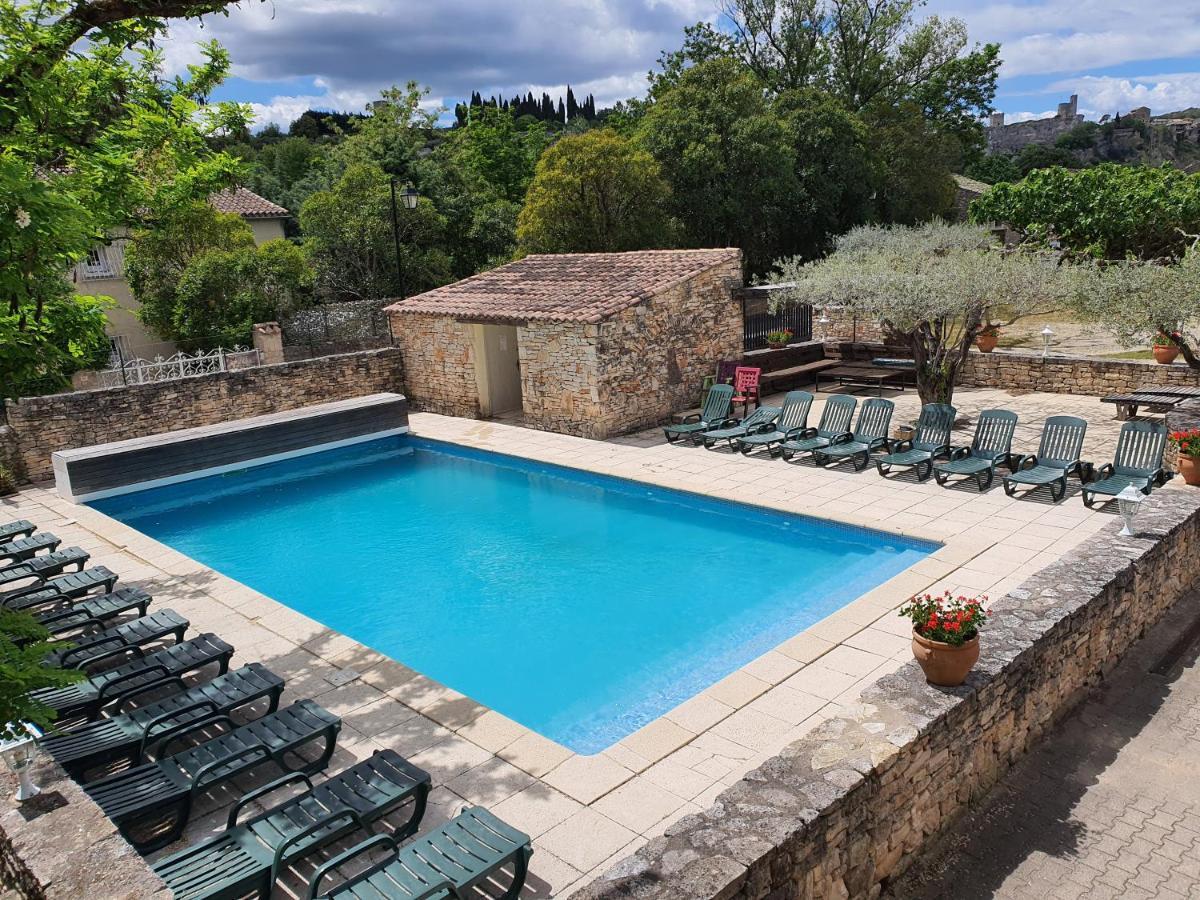Logis Hotel Restaurant L'Escarbille Saint-Martin-d'Ardeche Exterior photo